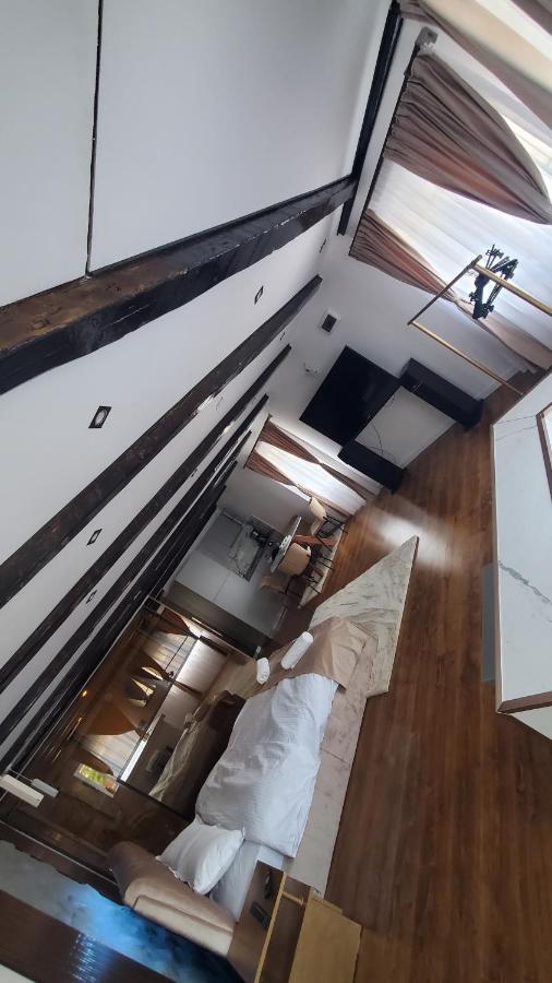 Flux Studios Apart 2 Oradea Ngoại thất bức ảnh