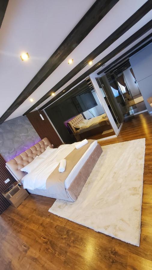 Flux Studios Apart 2 Oradea Ngoại thất bức ảnh